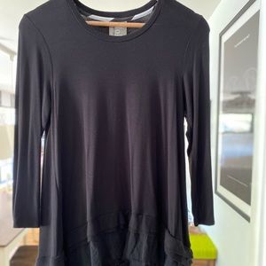 Left Coast by Dolan black top from Anthropologie size medium 3/4 length sleeve